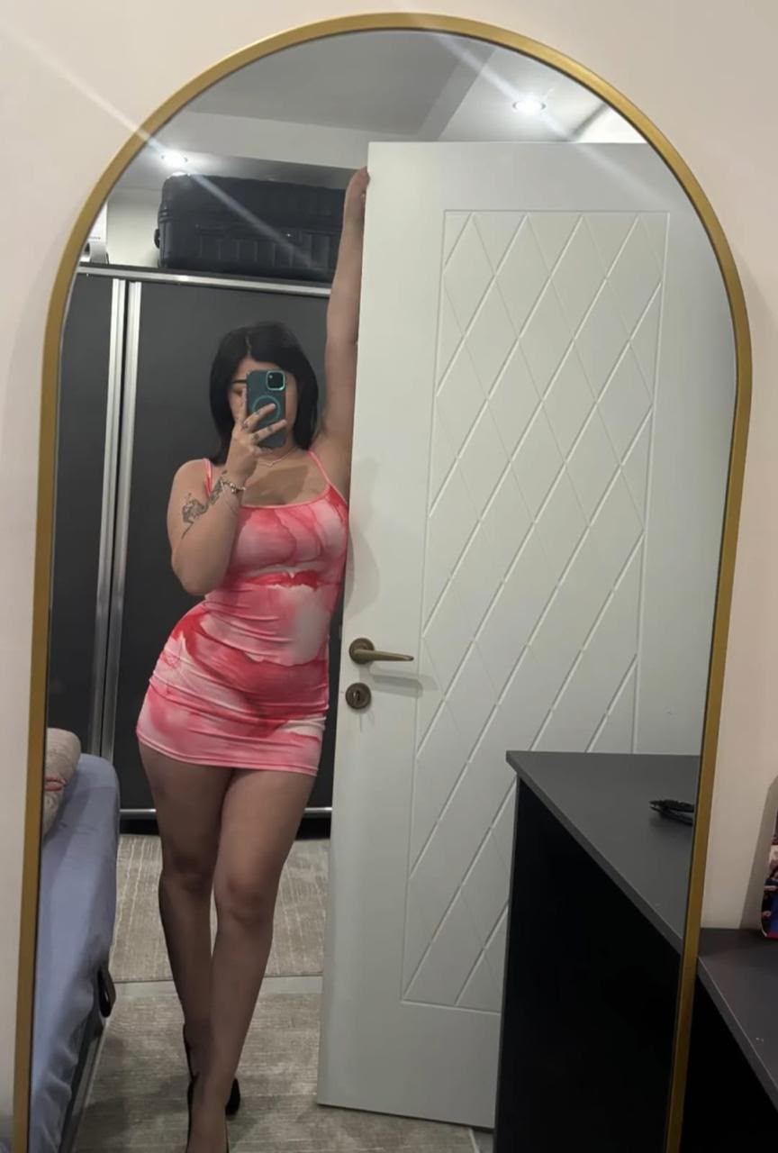 Kale Eve Gelen Bayan Bayan Escort Hülya